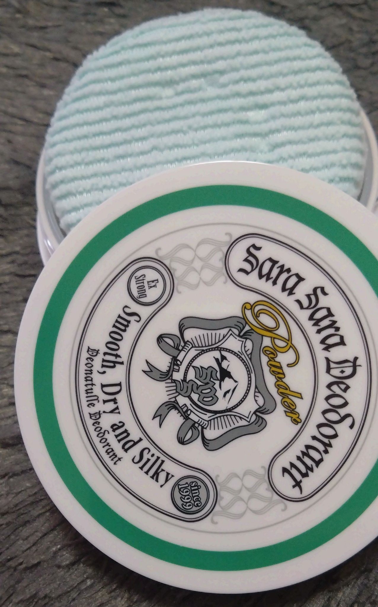 薬用さらさらデオドラントパウダー つめかえ用/デオナチュレ/デオドラント・制汗剤を使ったクチコミ（3枚目）