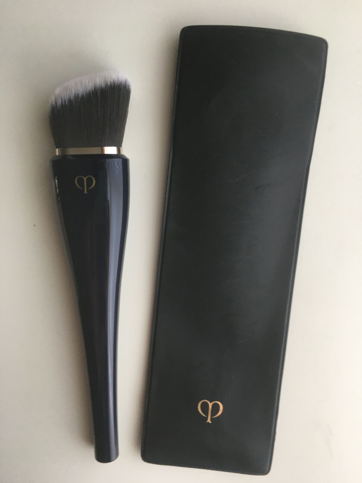 パンソーH (タンフリュイド&クレーム)/クレ・ド・ポー ボーテ/メイクブラシを使ったクチコミ(1枚目)