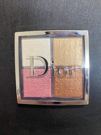 ディオール バックステージ フェイス グロウ パレット/Dior/ハイライトを使ったクチコミ(3枚目)