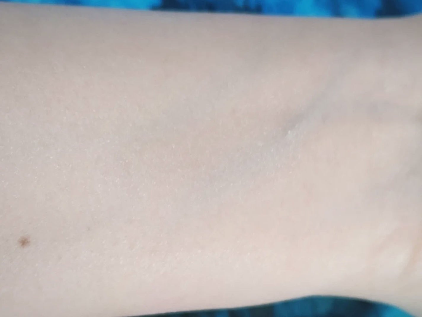 エッセンス スキングロウ ファンデーション/SHISEIDO/リキッドファンデーションを使ったクチコミ(3枚目)