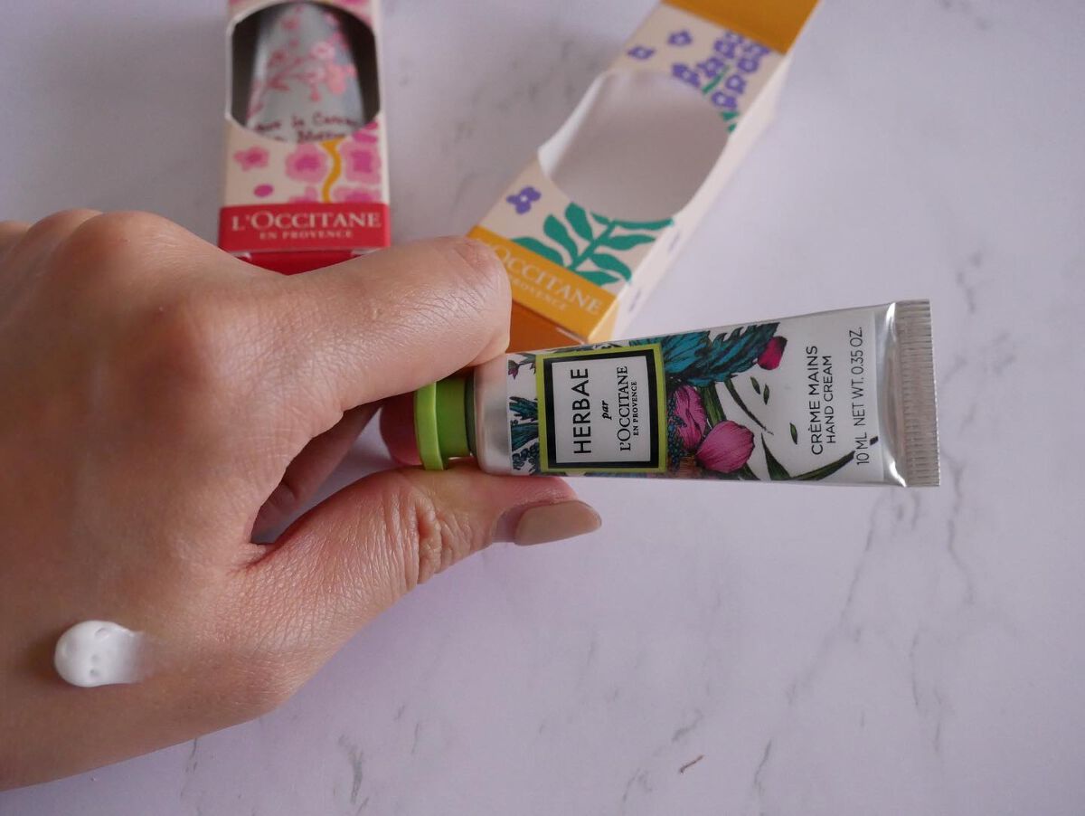 甥っ子くんからのホワイトデー✨
いい香り🌿
そして、バックに入れておきやすいサイズがうれしー

ありがとう😭

 #ロクシタン #loccitane #herbae  #handcream #ハンドクリーム #ホワイトデー #ホワイトデ