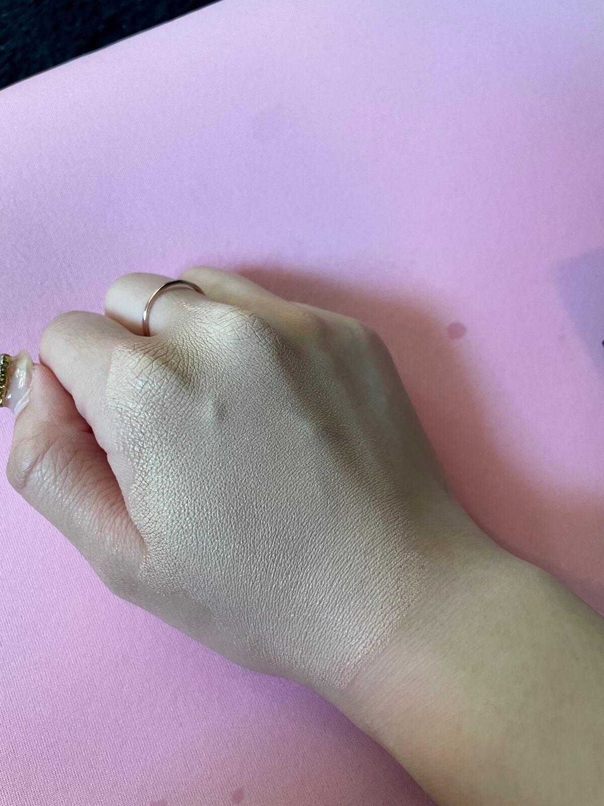 シルキーステイファンデーション/HERA/リキッドファンデーションを使ったクチコミ(4枚目)