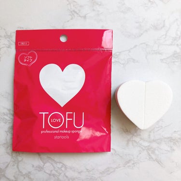 TOFU LOVE プロフェッショナル メイクアップ スポンジのクチコミ「プニュプニュ触感がたまらない❤️

リキッドファンデを塗るとき、
今はSHISEIDOのブラシ.....」（2枚目）