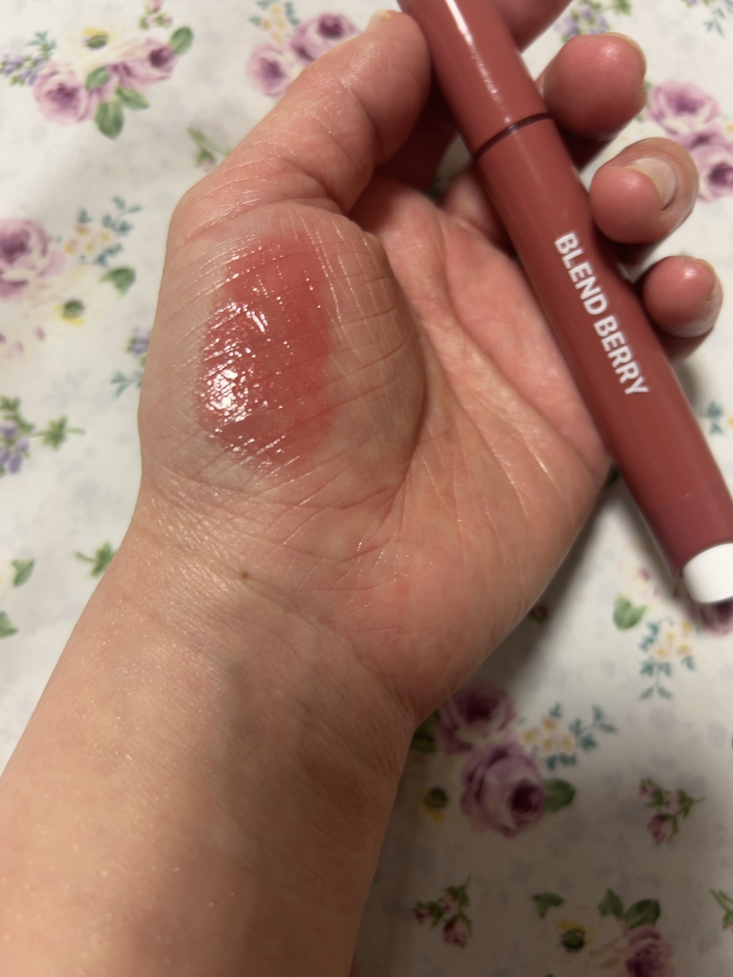 ブレンドベリー リップバルーン 004 おめざめヌーディピンク/BLEND BERRY/口紅を使ったクチコミ（2枚目）
