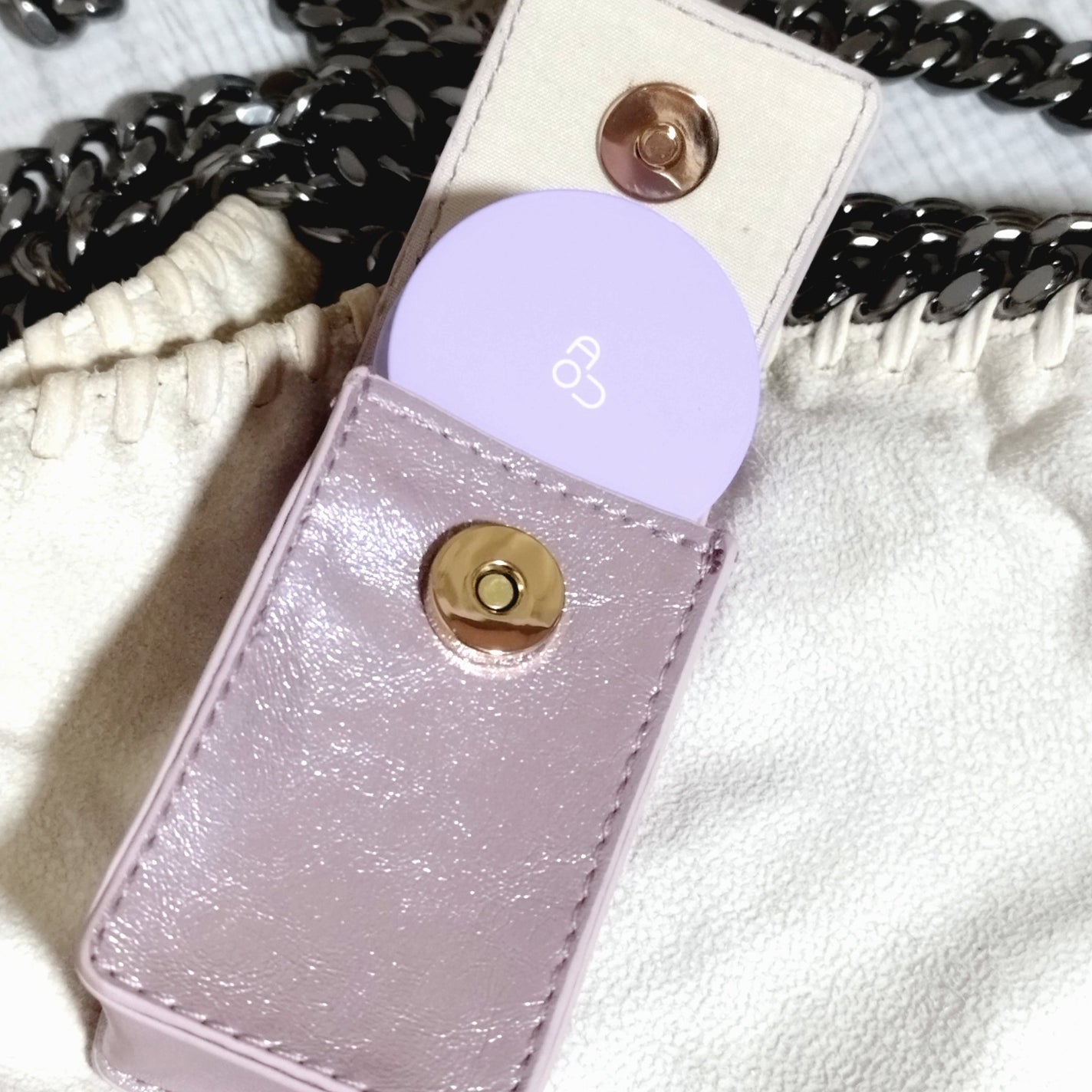 GLOWY TINT BALM/AOU/リップグロスを使ったクチコミ(3枚目)