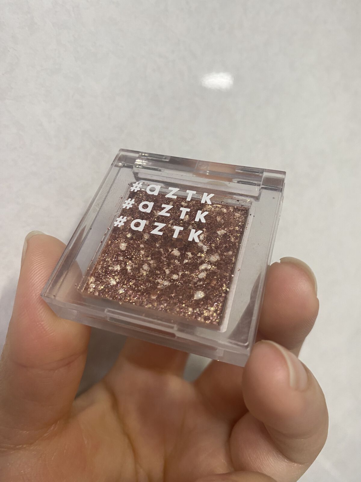 シングルアイシャドウ/aZTK/単色アイシャドウを使ったクチコミ（1枚目）