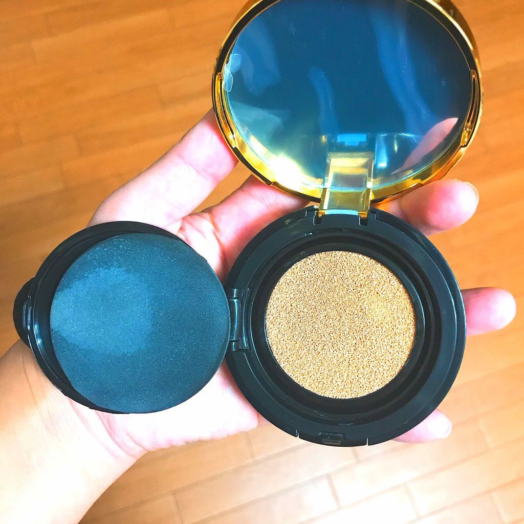 プレミアムモイスト クッションファンデーション｜ティアラ