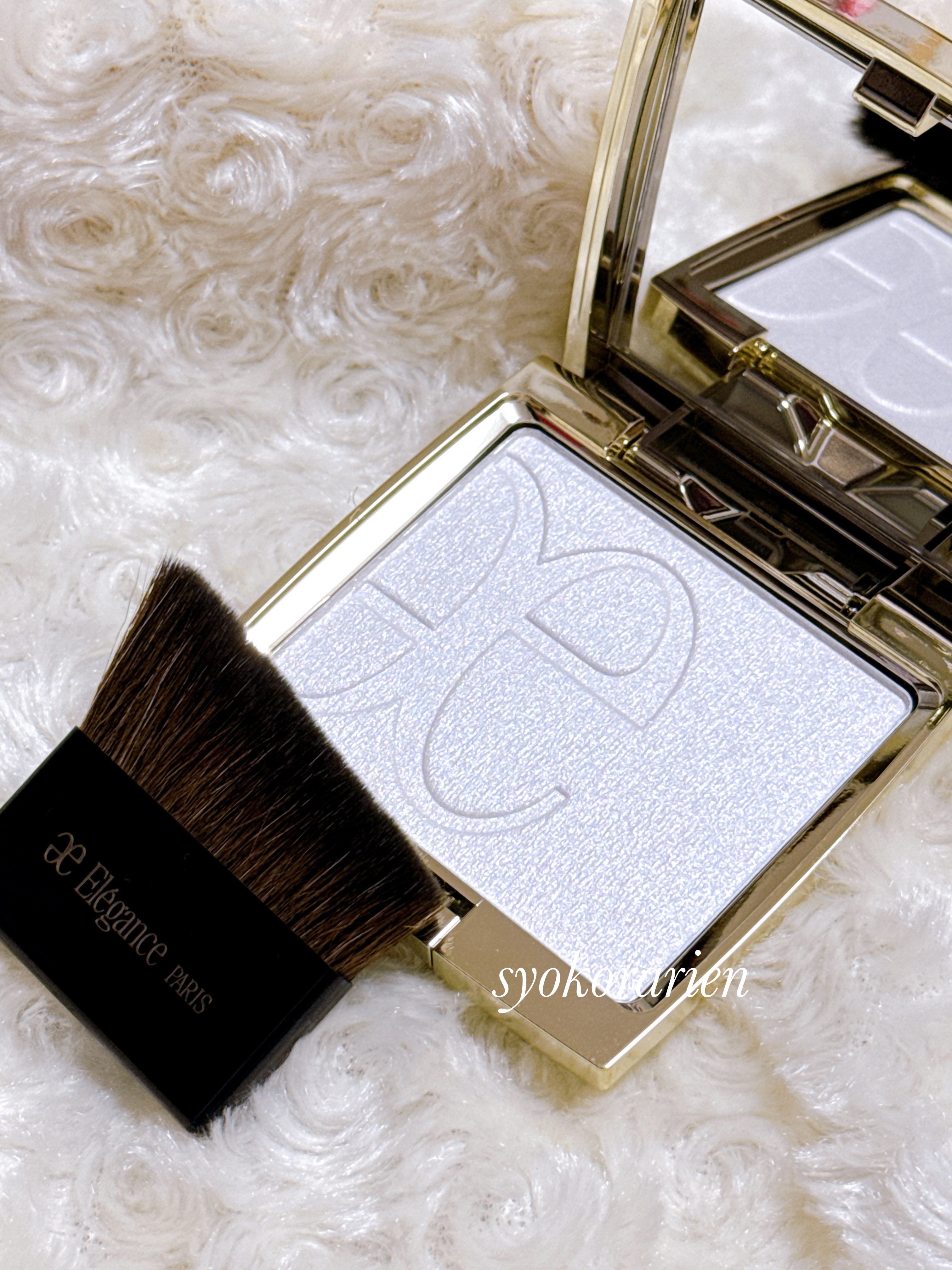 エレガンス アティミエル ヴェール 002/Elégance/プレストパウダーを使ったクチコミ（2枚目）