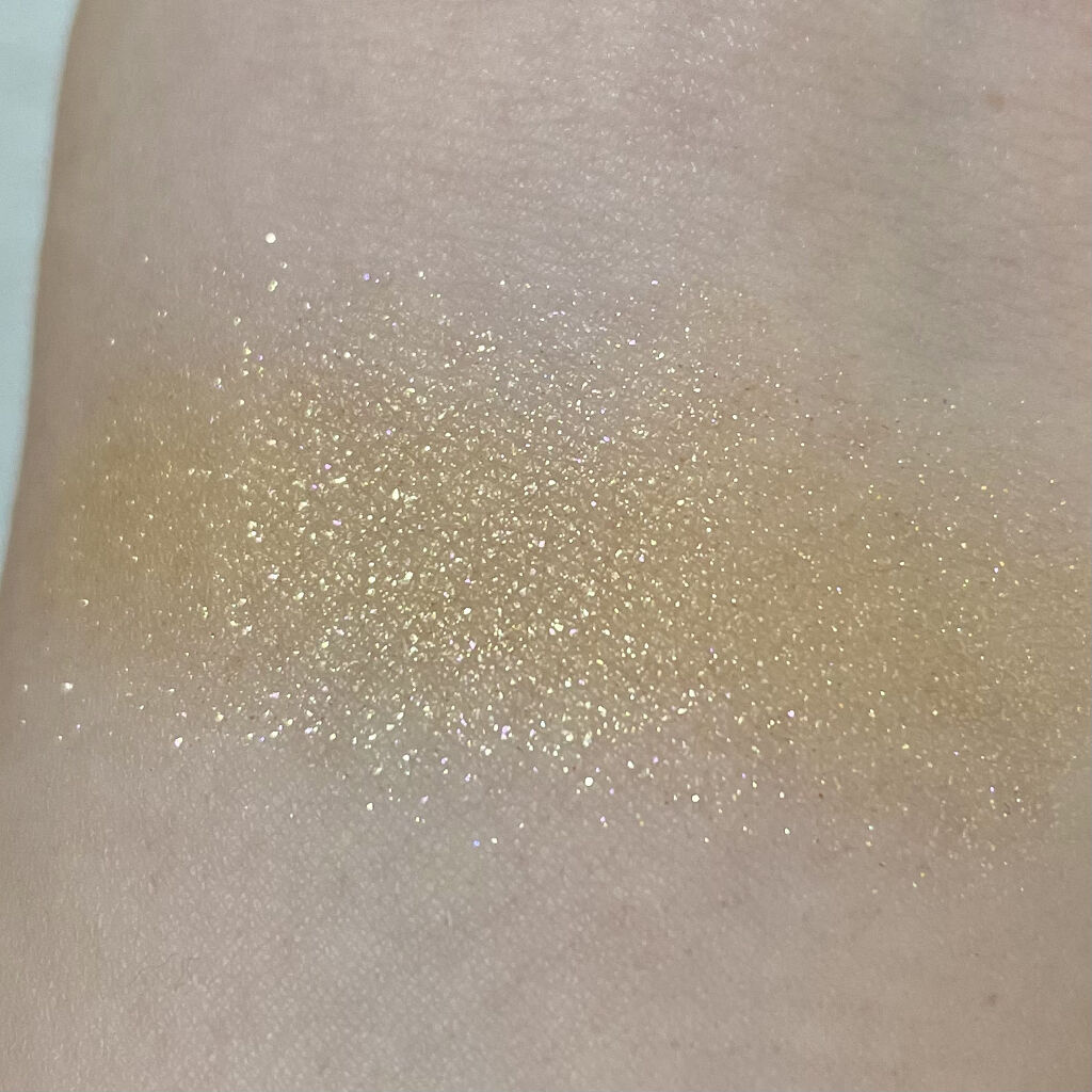 セルヴォーク ヴォランタリー アイズ/Celvoke/単色アイシャドウを使ったクチコミ（2枚目）