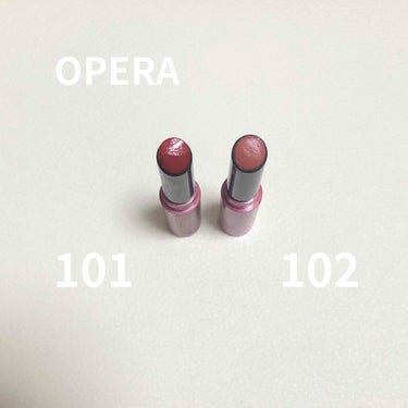 👄..OPERAシアーリップカラー
（左）101レッド（右）102ベージュピンク

✏️
・細身で軽い.
・どちらも艶が出る.
・レッドは細かいラメ入り.

🙆‍♀️よかったところ

・細いし、軽いので