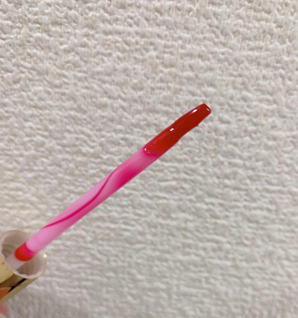 ピュア カラー エンヴィ キッサブル リップ シャイン/ESTEE LAUDER/リップグロスを使ったクチコミ(2枚目)