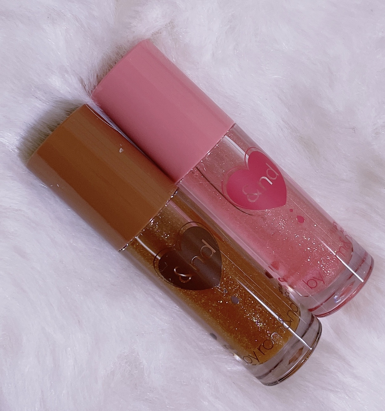 グラッシーコーティンググロス/&nd by rom&nd/リップグロスを使ったクチコミ（2枚目）