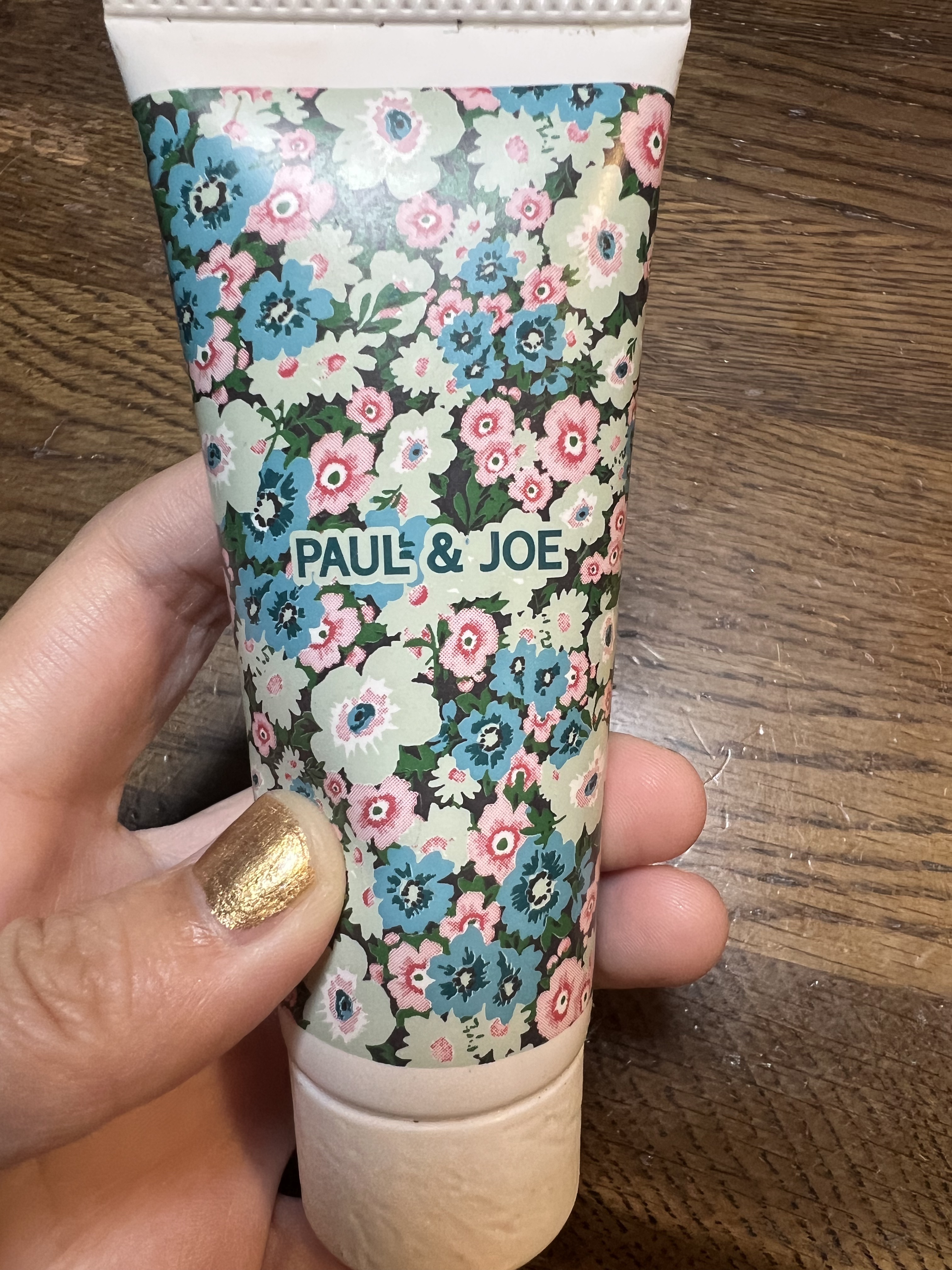 ラッピングハンドクリーム/PAUL & JOE BEAUTE/ハンドクリームを使ったクチコミ（1枚目）