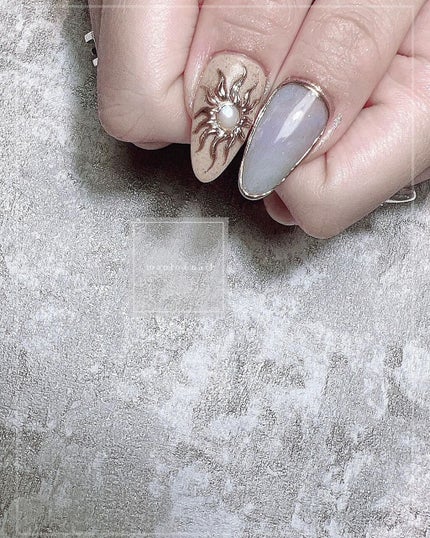 #フレンチネイル,#ネイル,#アートネイル,#春ネイル,#ミラーアートネイル,#白フレンチネイル,#フレンチネイル,#タイル柄ネイル,#ミラーネイル,#手書きアートネイル,#夏ネイル,#ミラーネイル,#シルバーアクセネイル,#太陽ネイル,#天王寺ネイルのネイルデザイン