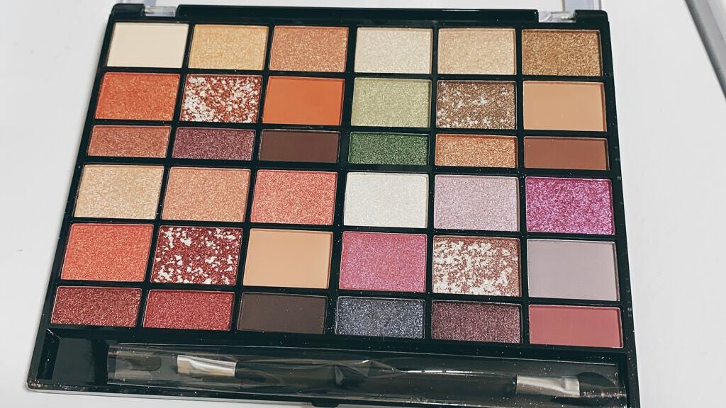 プロコレクション36カラー/Dolly Angel/アイシャドウパレットを使ったクチコミ(2枚目)