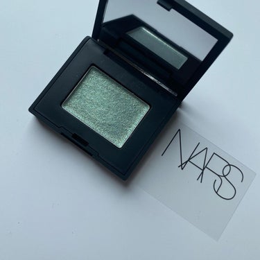 ハードワイヤードアイシャドー/NARS/単色アイシャドウを使ったクチコミ（2枚目）