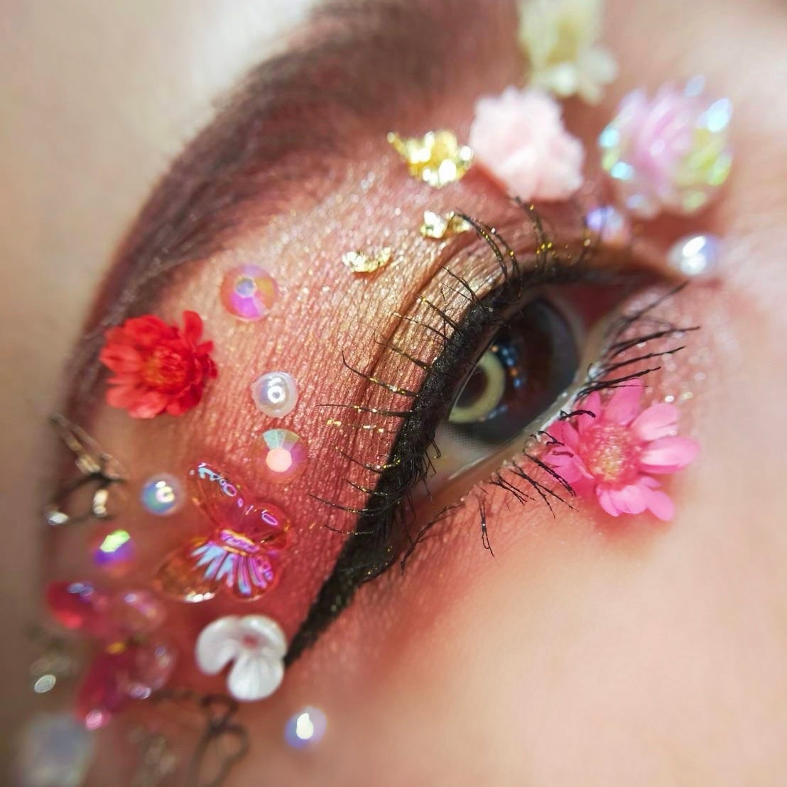 ミネラルクラッシィシャドー/エトヴォス/アイシャドウパレットを使ったクチコミ(2枚目)