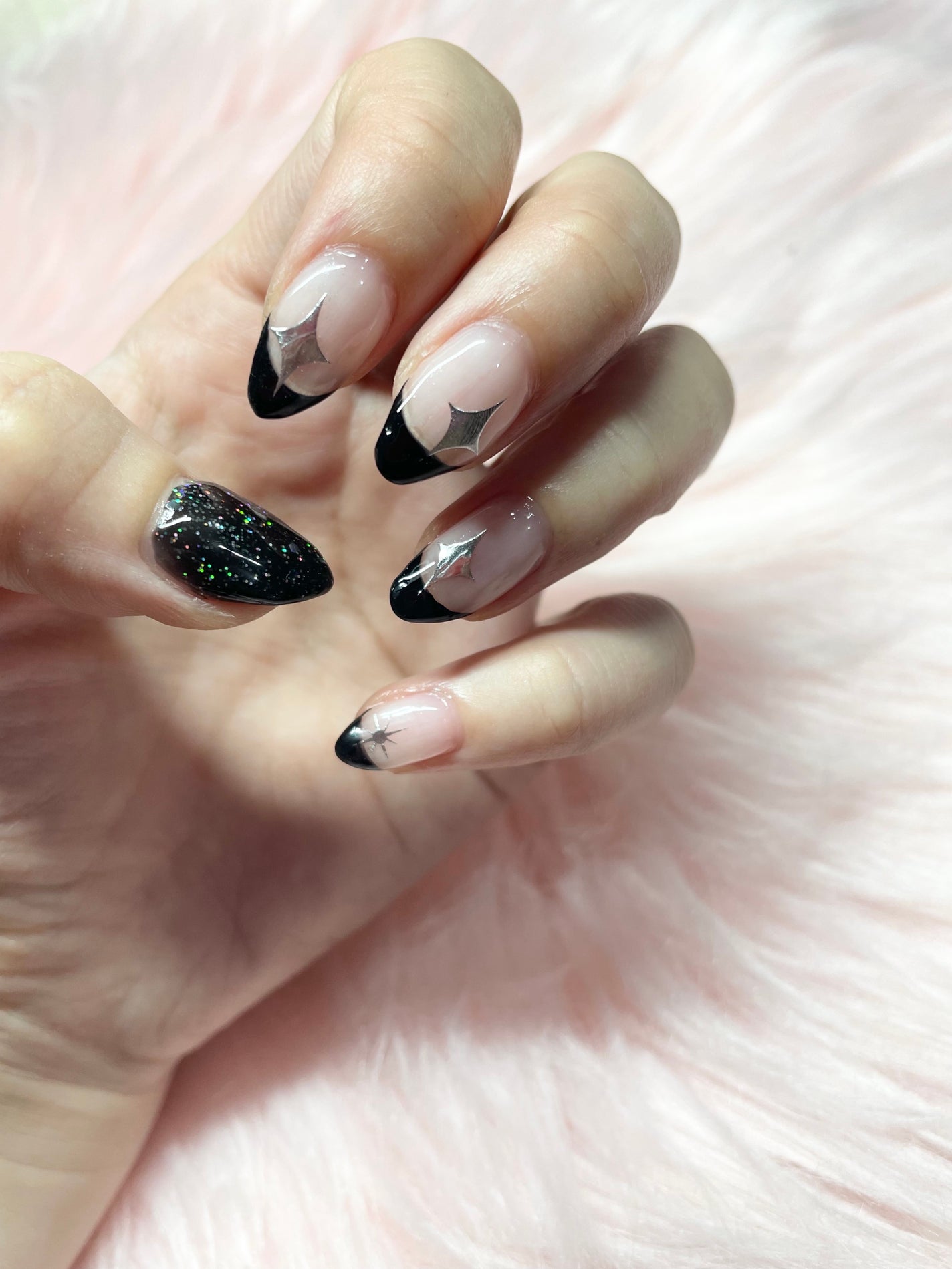 き り ん (°◻︎°) on LIPS 「セルフネイルしてる人‼️必見👀‼️絶対オススメしたいベースジェ..」(2枚目)