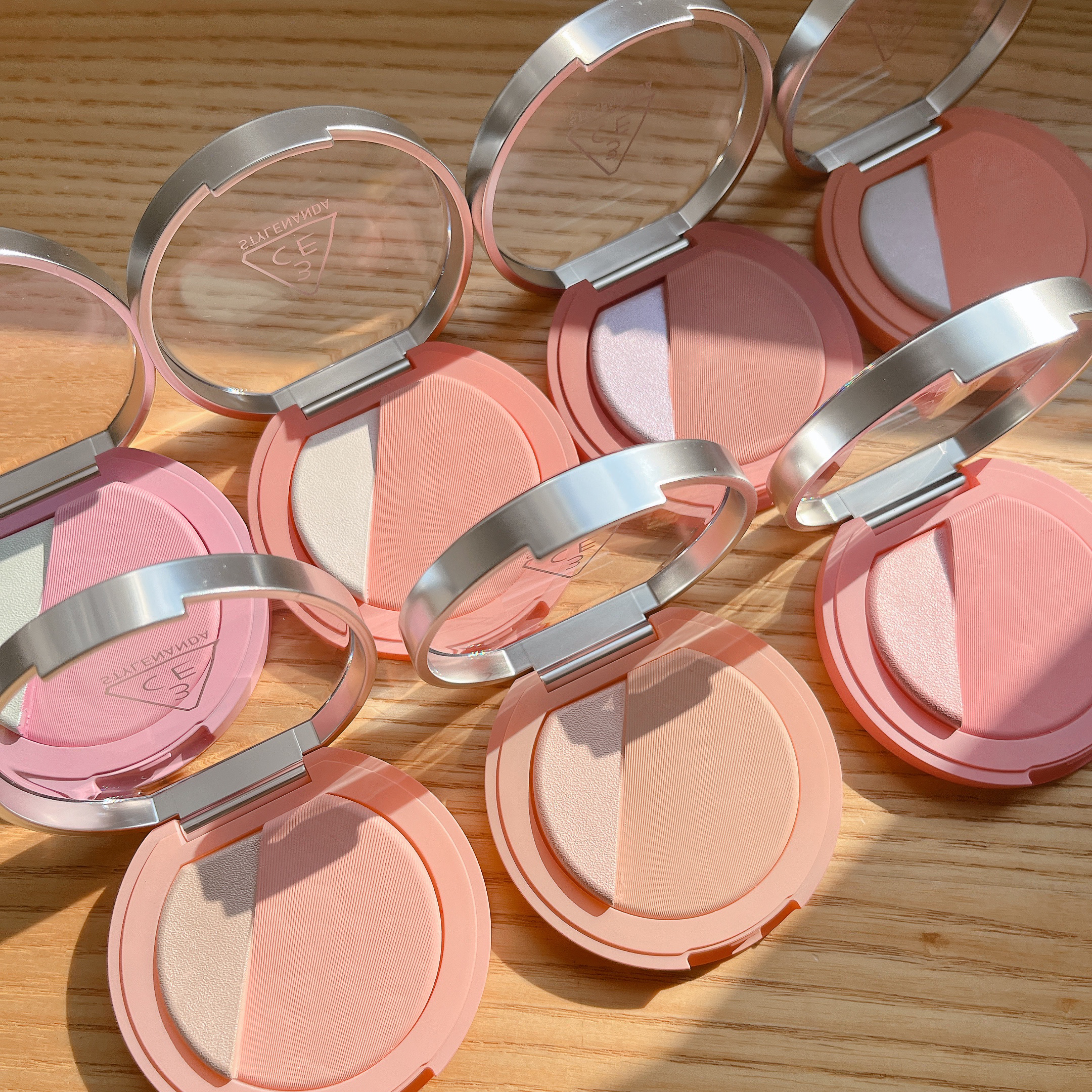 3CE ブラッシュライター/3CE/パウダーチークを使ったクチコミ（2枚目）