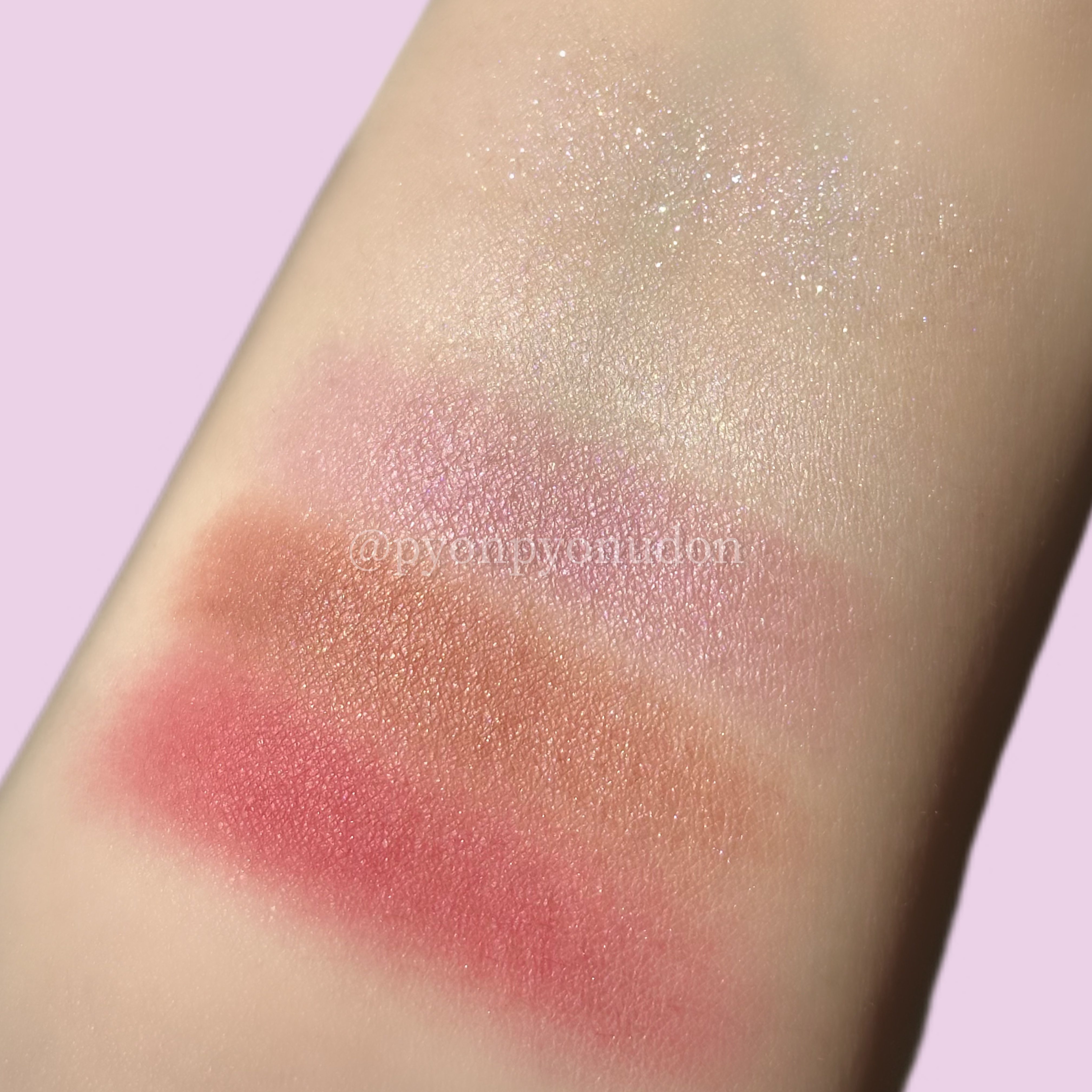 ジルスチュアート ブルームクチュール アイズ　ジュエルドブーケ 09 pansy tanzanite<パステルペタルハーモニー>（限定）/JILL STUART/アイシャドウパレットを使ったクチコミ（3枚目）