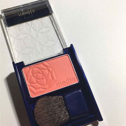 ブライトアップチークN/media/パウダーチークを使ったクチコミ(2枚目)