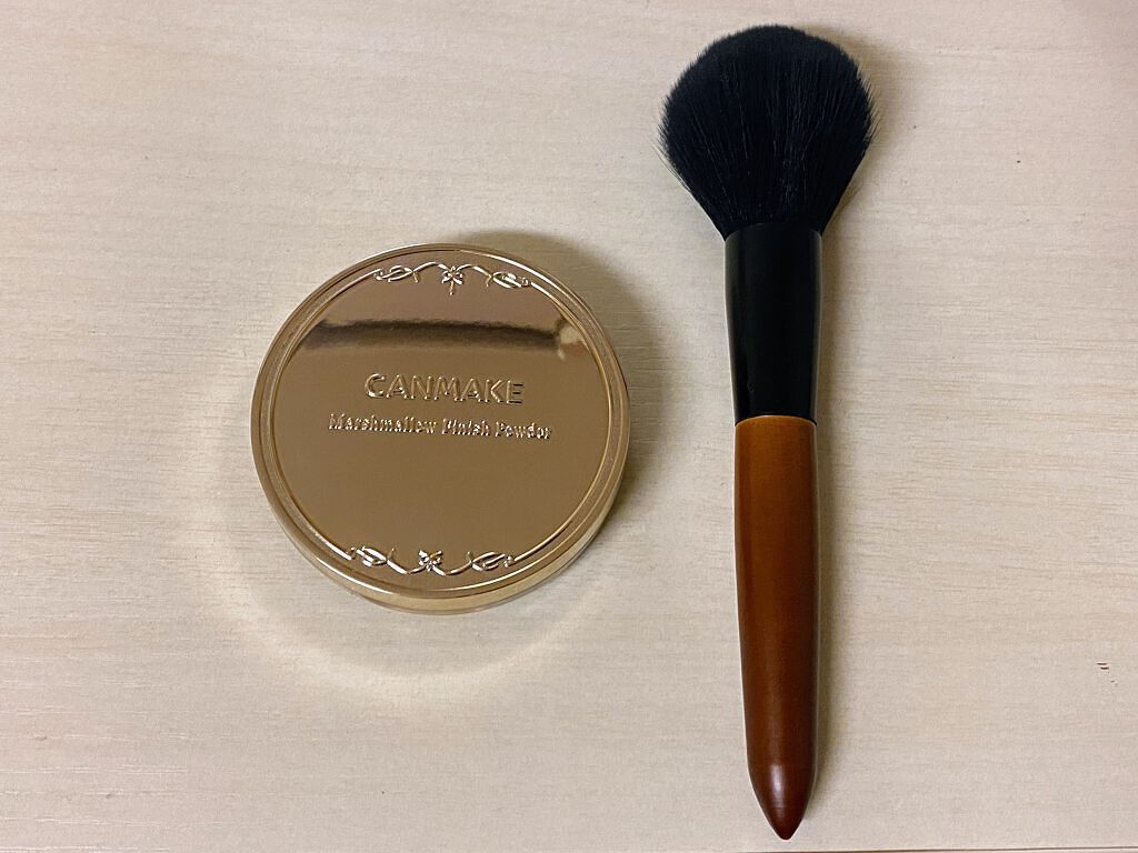 ごくふわブラシ/DAISO/メイクブラシを使ったクチコミ（2枚目）