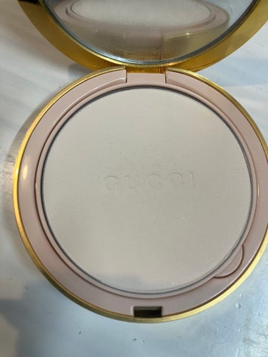 Poudre De Beauté matte compact powder/GUCCI/プレストパウダーを使ったクチコミ（3枚目）