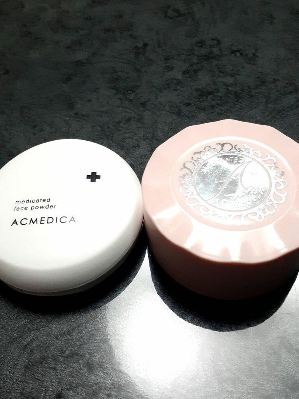 アクメディカ 薬用 フェイスパウダー クリア/ナリスアップ/パウダーファンデーションを使ったクチコミ(2枚目)