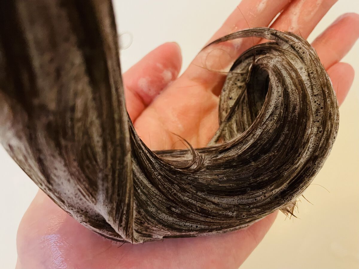 バスグロウ ストレート&シャイン シャンプー/トリートメント シャンプーポンプ/LUX/市販シャンプーを使ったクチコミ（3枚目）