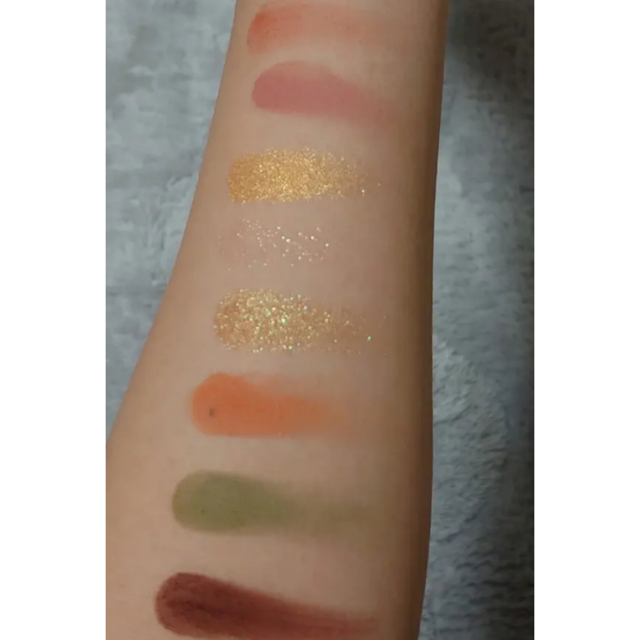 長相思シリーズ 9色アイシャドウパレット/CATKIN/アイシャドウパレットを使ったクチコミ（3枚目）