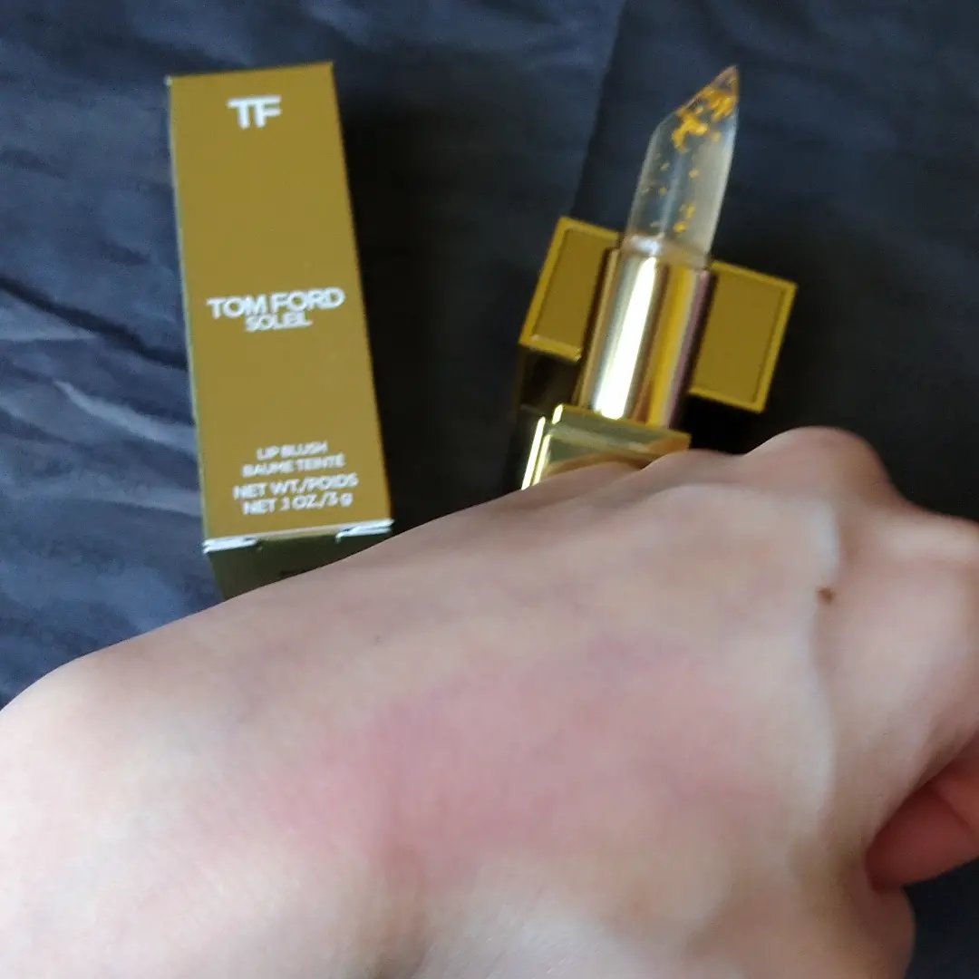 TOM FORD BEAUTY リップ ブラッシュのクチコミ「💄リップ ブラッシュ ソレイユ💄

金箔入りの保湿力抜群リップ💛
ナイトリップにも抜群👌👌👌
.....」（2枚目）