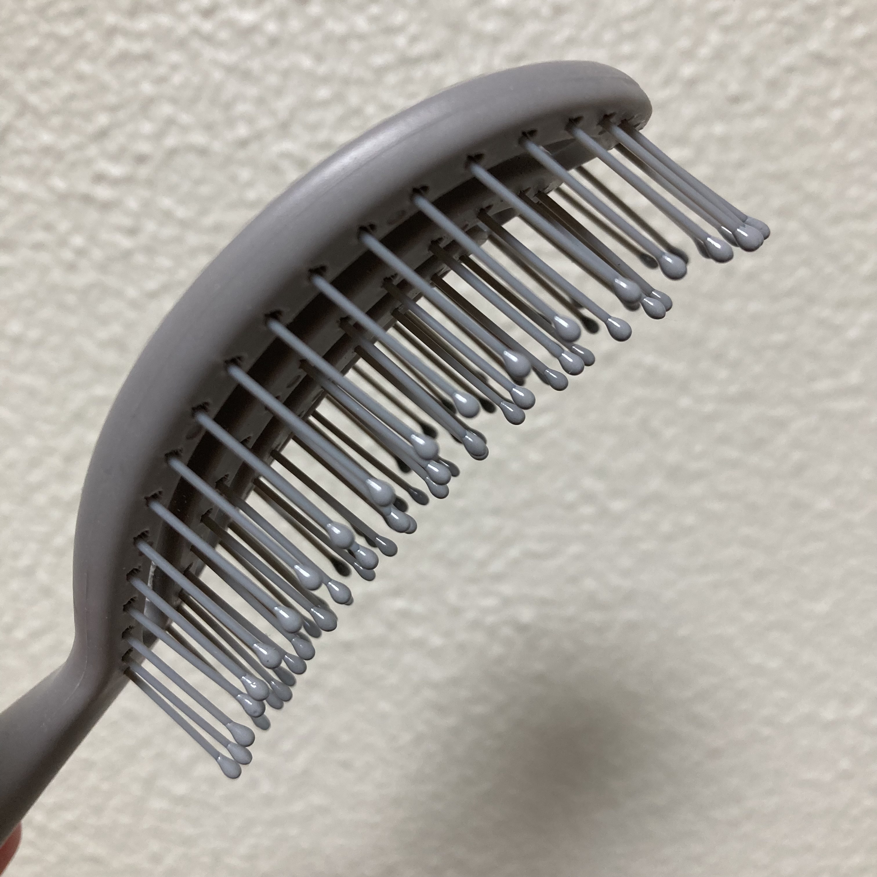 乾きやすいブローブラシ/DAISO/ヘアブラシを使ったクチコミ（3枚目）