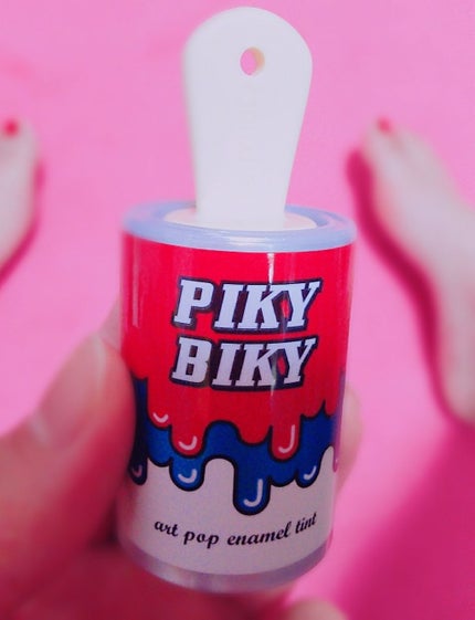 ピキビキ アートポップ エナメル ティント/TONYMOLY/リップティントを使ったクチコミ(1枚目)