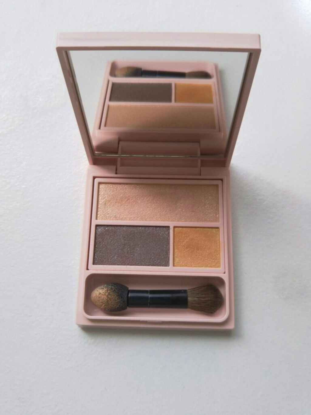 フーミー アイシャドウパレット O.B/WHOMEE/アイシャドウパレットを使ったクチコミ（1枚目）