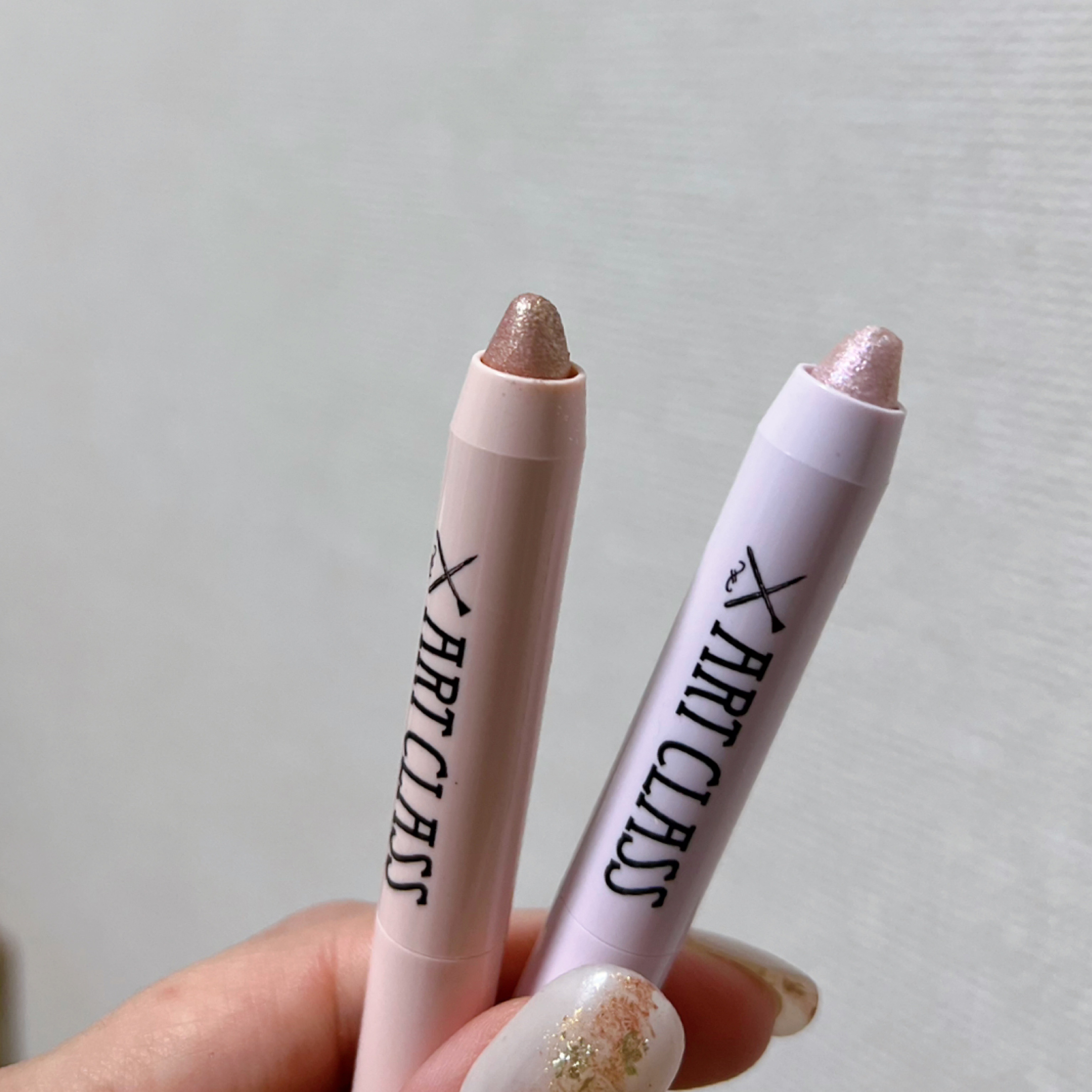 アートクラス アイグリッツ/too cool for school/スティックアイシャドウを使ったクチコミ（3枚目）