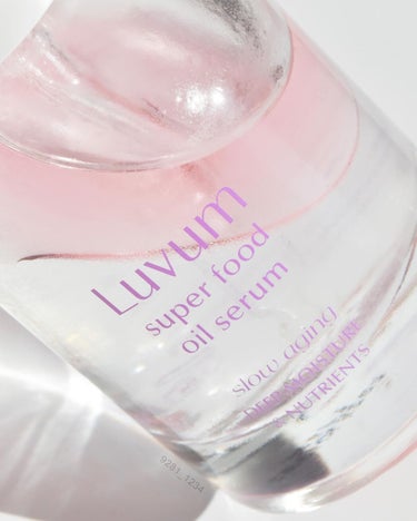 スローエイジングスーパーフードオイルセラム/Luvum/美容液を使ったクチコミ（5枚目）