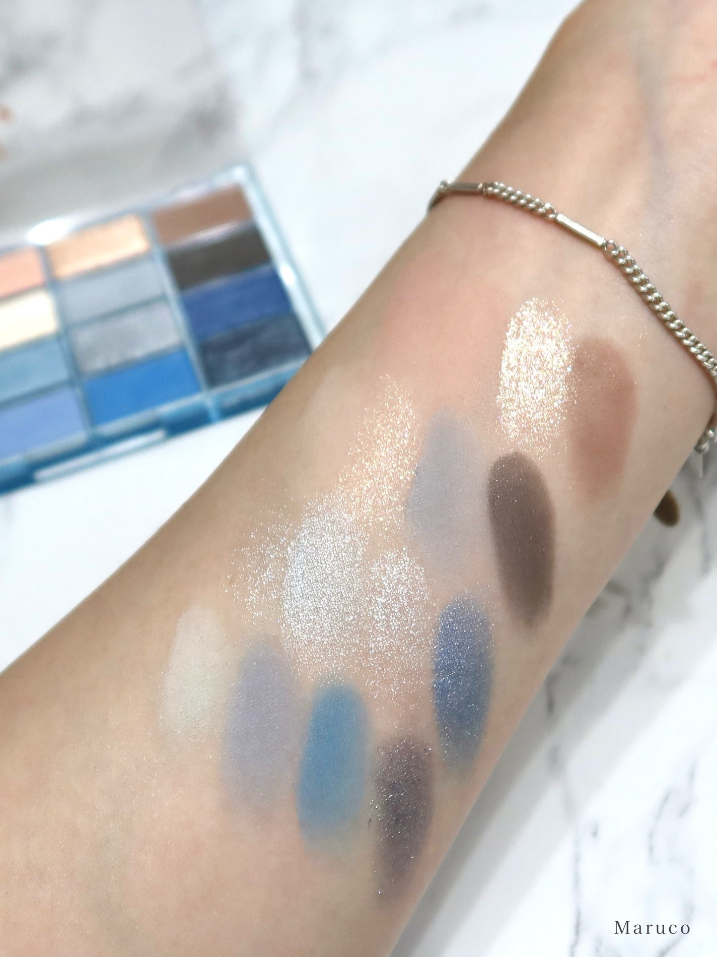 ソフトブラーリングアイパレット/wakemake/アイシャドウパレットを使ったクチコミ(4枚目)