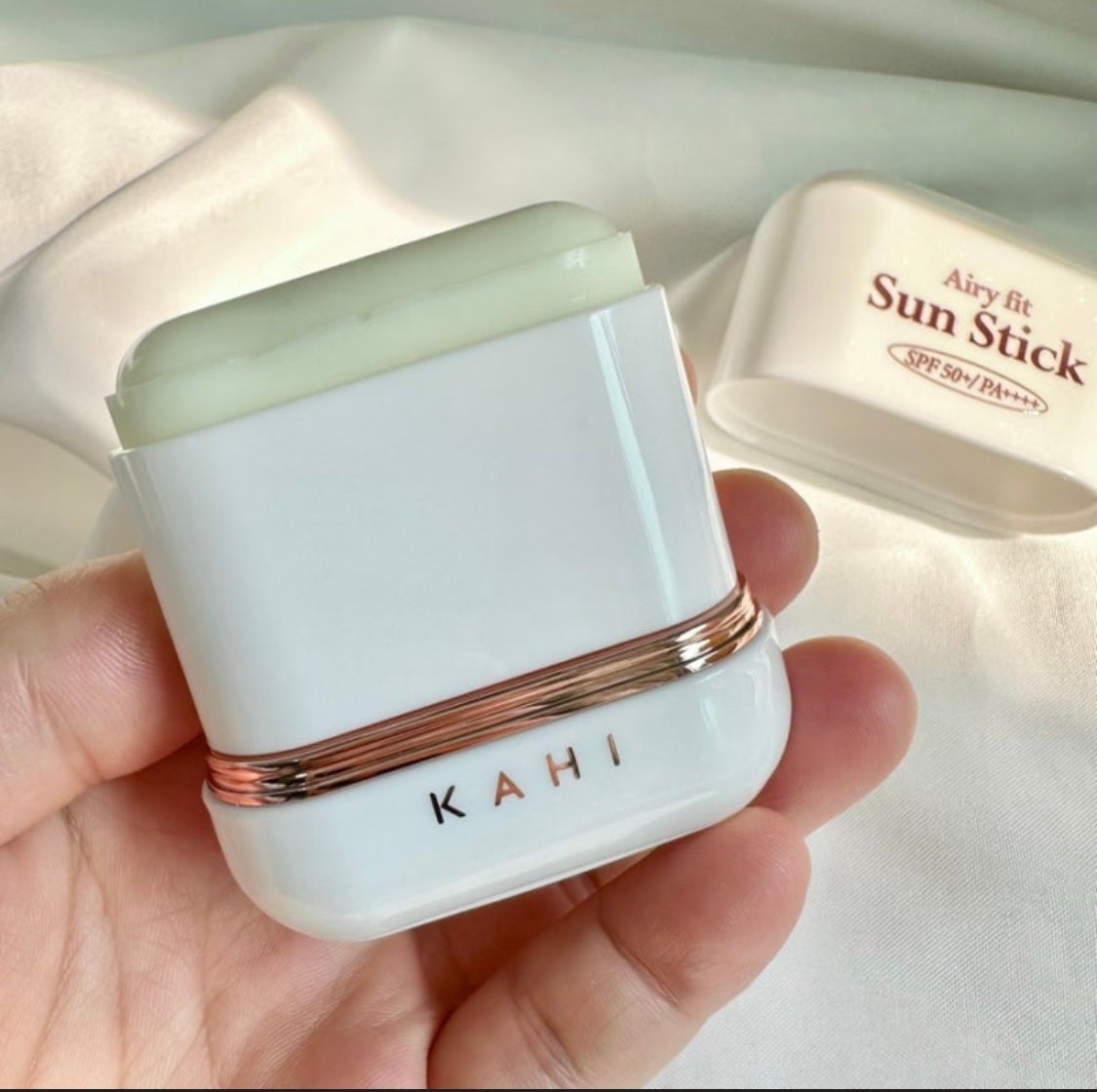 エアリーフィットサンスティック/KAHI/日焼け止めスティックを使ったクチコミ(3枚目)