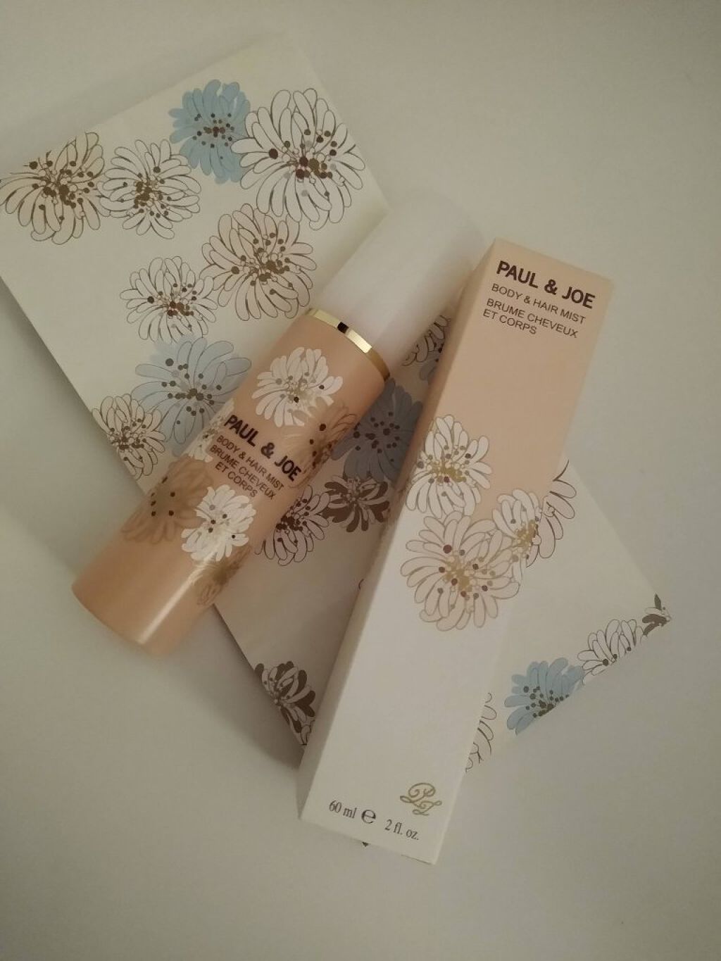 リップスティック トリートメント/PAUL & JOE BEAUTE/リップケアを使ったクチコミ（2枚目）