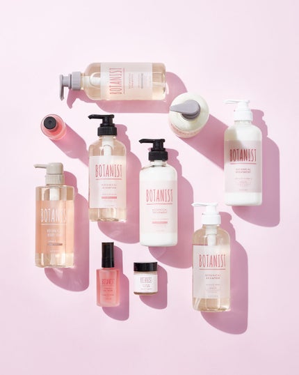 ボタニカルスプリングセットパフューム(シャンプートリートメント:モイスト)(ボディーソープ:ディープモイスト)(ヘアパフューム)/BOTANIST/シャンプー・コンディショナーを使ったクチコミ(1枚目)