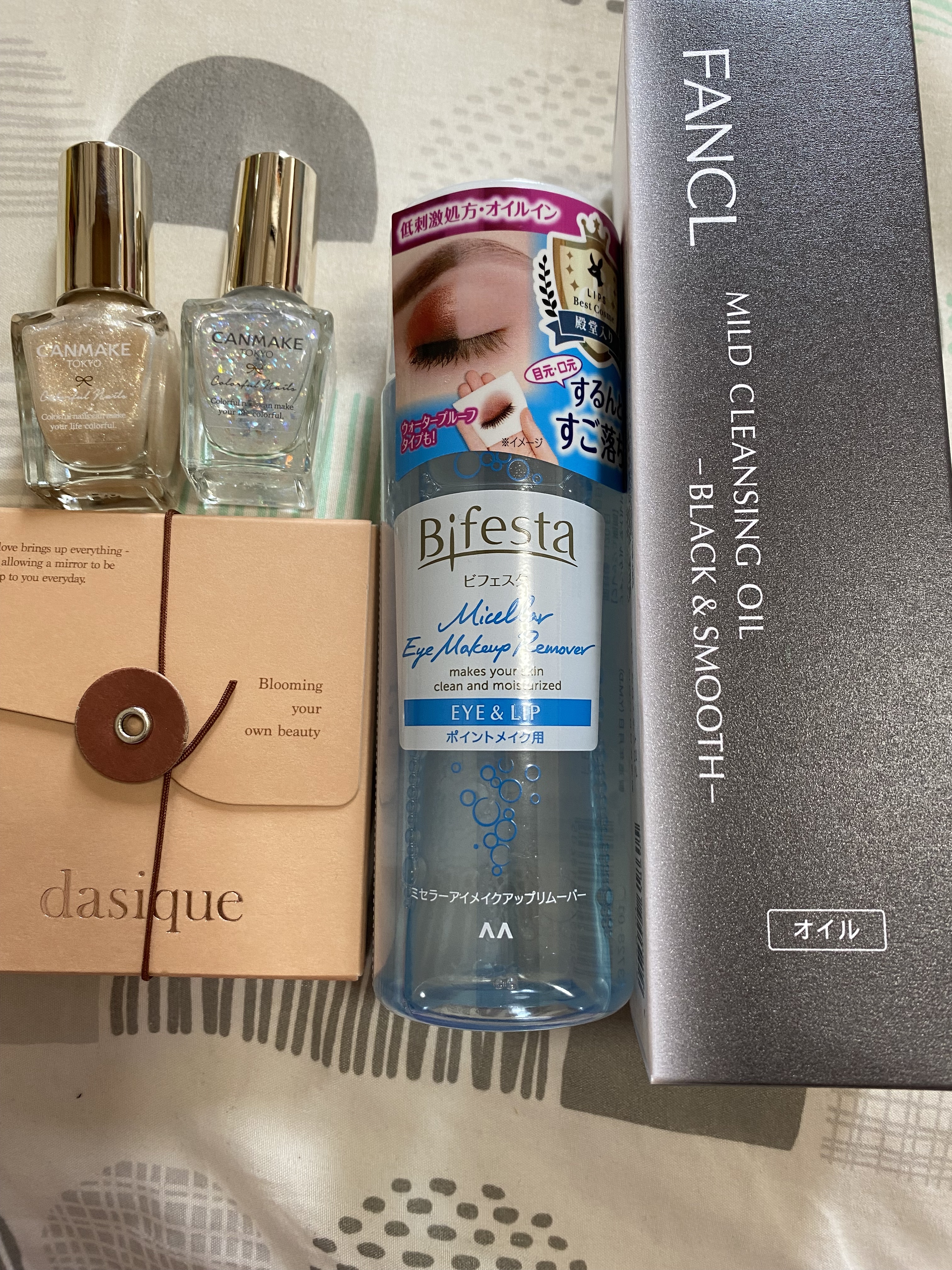 カラフルネイルズ/キャンメイク/マニキュアを使ったクチコミ（3枚目）