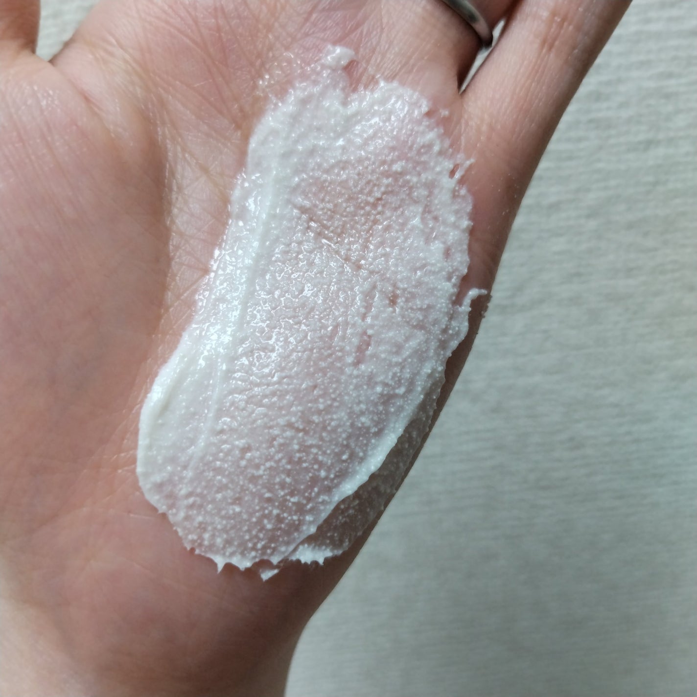 フェイススクラブ /HAP+R/スクラブ・ゴマージュを使ったクチコミ(3枚目)