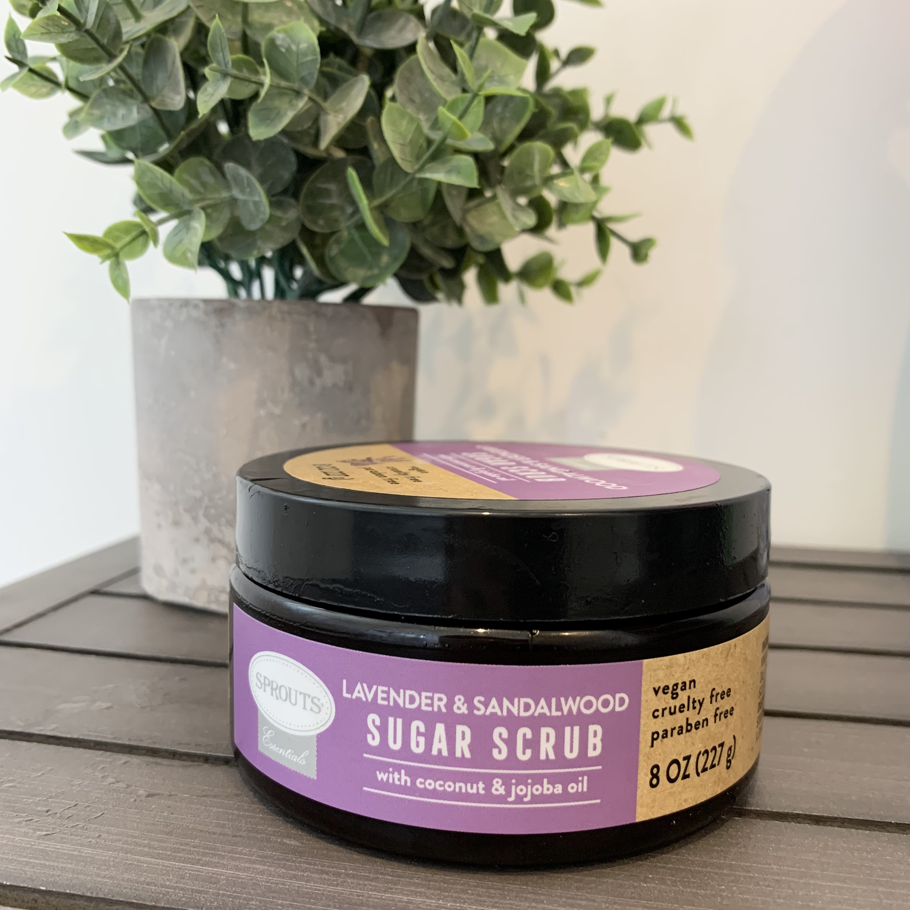 LAVENDER & SANDALWOOD SUGAR SCRUB/Sprouts/ボディスクラブを使ったクチコミ（1枚目）