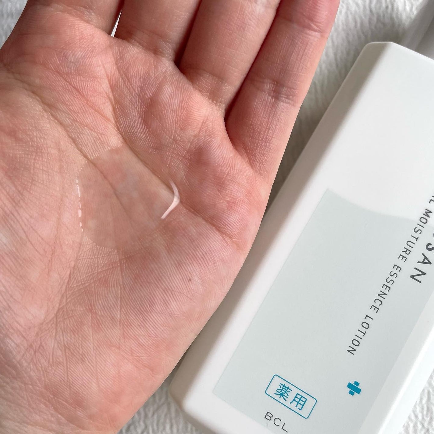 乾燥さん 薬用しっとり化粧液【医薬部外品】/乾燥さん/オールインワン化粧品を使ったクチコミ(4枚目)