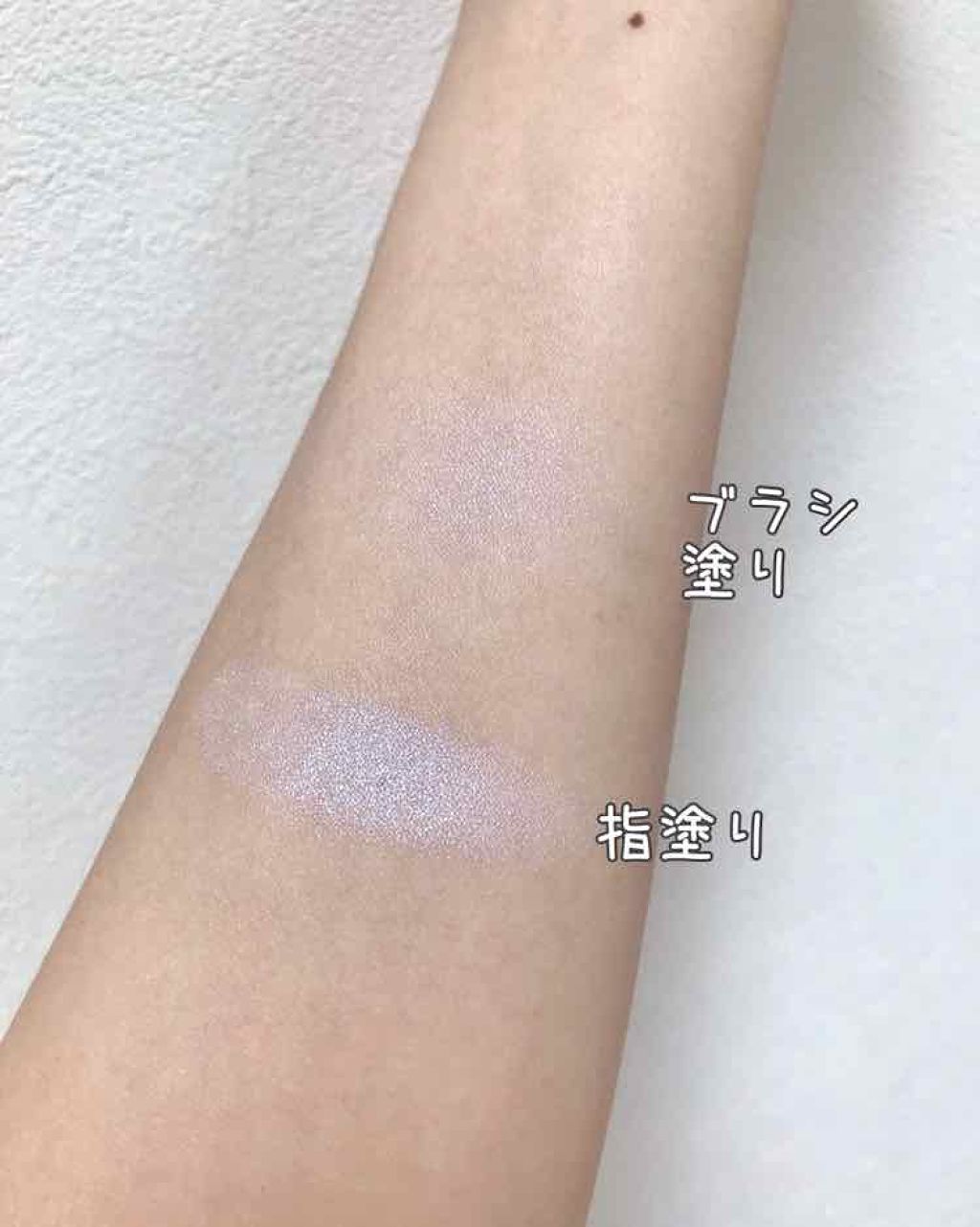 ジューシー マット ロングウェア リップスティック ディスローブド/Too Faced/口紅を使ったクチコミ（2枚目）