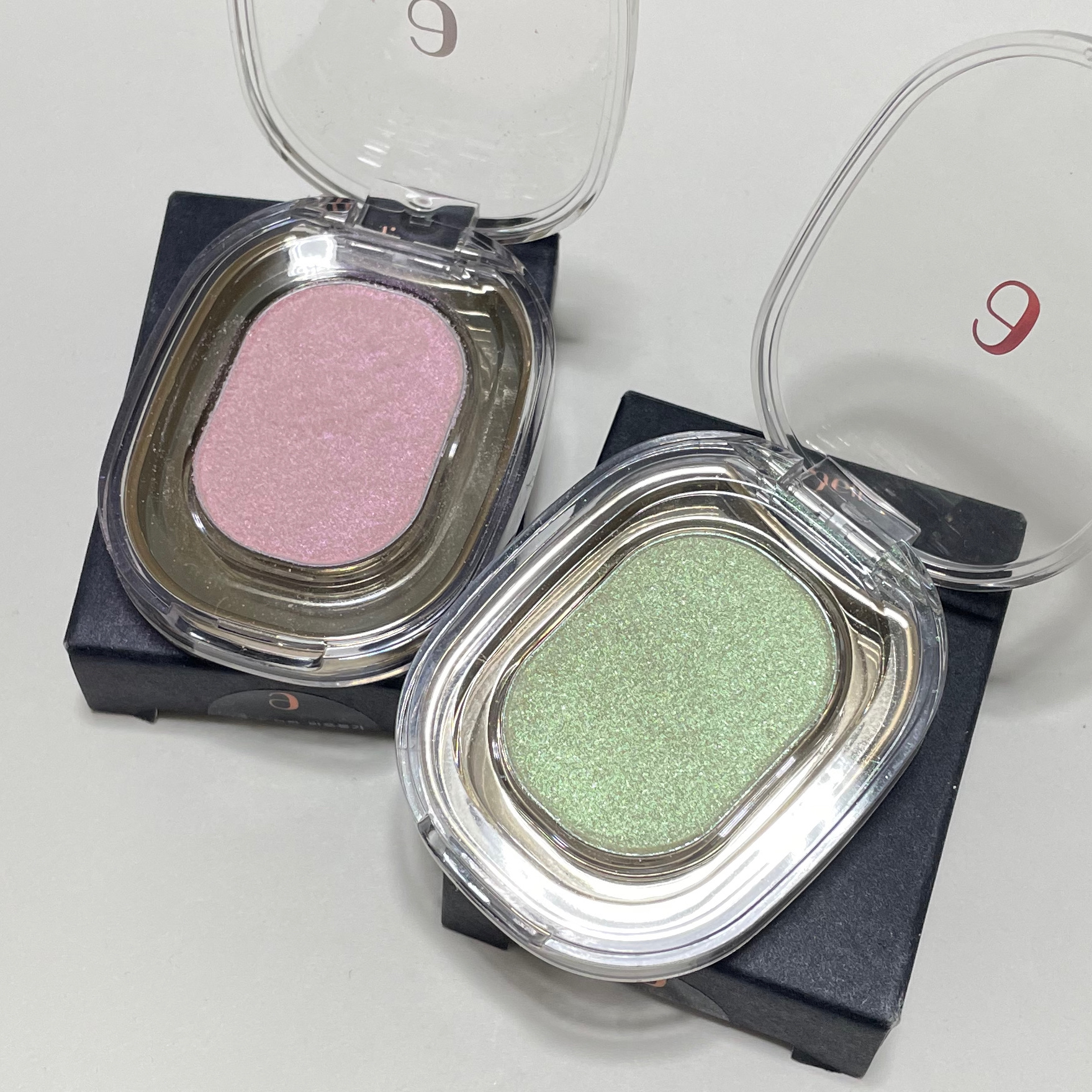 Ameli EYESHADOW SWEET DIAのクチコミ「偏光パールが綺麗すぎる💕メガ割でいつも推しているアメリの単色アイシャドウ✨✨是非チェックしてみ.....」（3枚目）