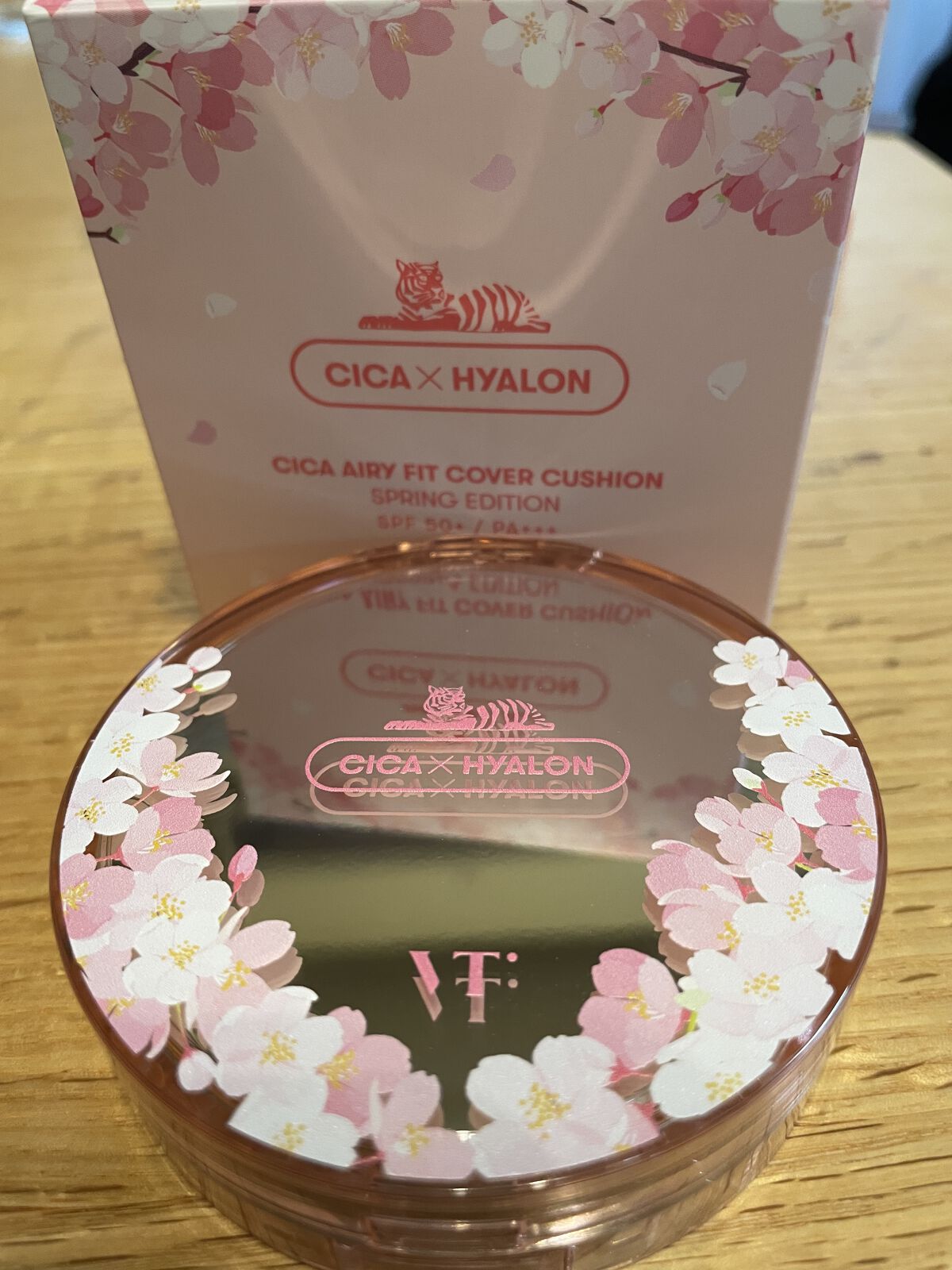 CICA エアリーフィットカバークッション/VT/クッションファンデーションを使ったクチコミ（1枚目）