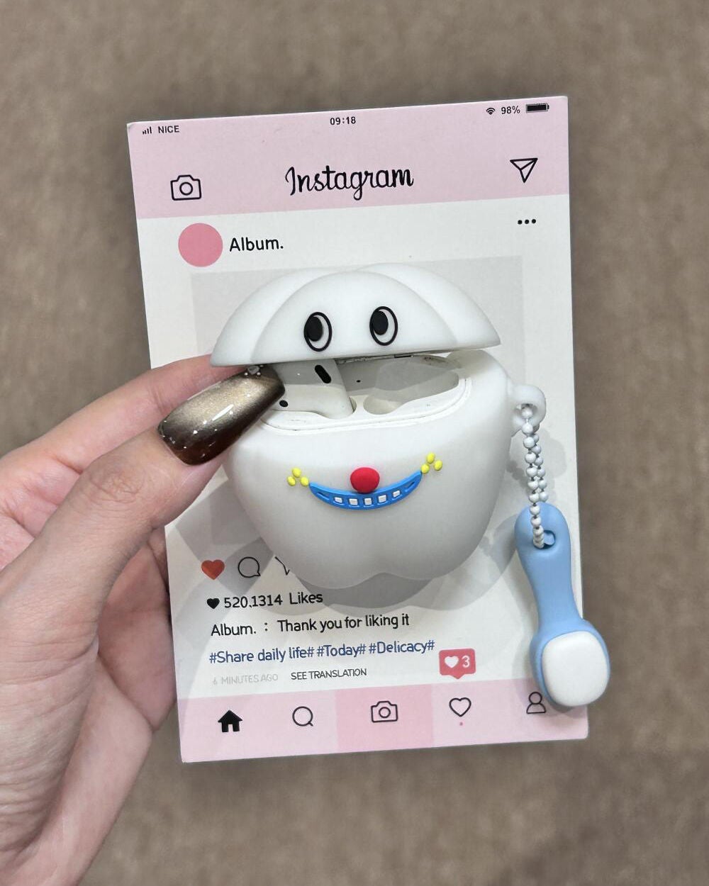 ケース大好きっ子 on LIPS 「歯が白い#iPhoneケース#購入品#ダイソー#購入品紹介#ギ..」(1枚目)