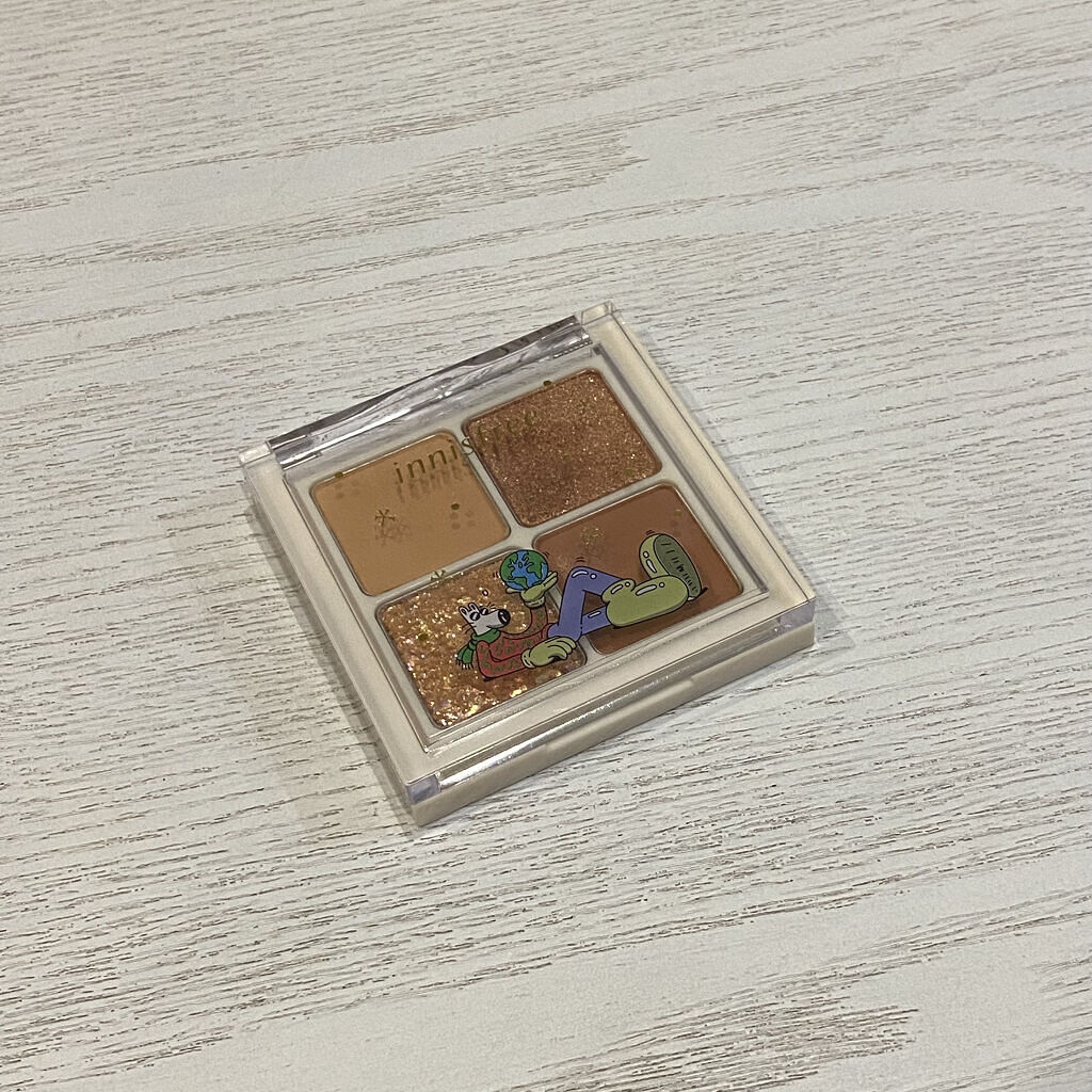 エアリー トゥインクル アイパレット 2021 Green Holidays Edition/innisfree/アイシャドウパレットを使ったクチコミ（2枚目）