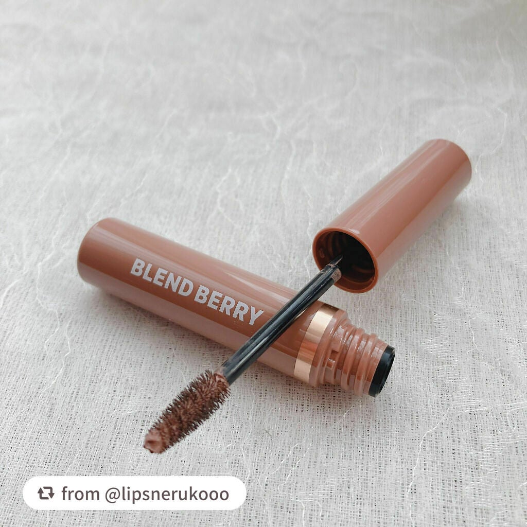 ニュアンスオン3Dアイブロウマスカラ/BLEND BERRY/眉マスカラを使ったクチコミ(4枚目)